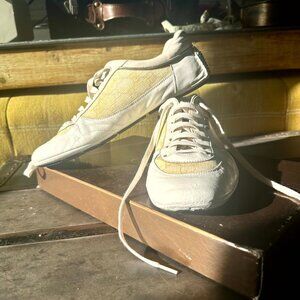 Gucci Sneakers - White Leather and Monogram Canvas - Excellent Condition